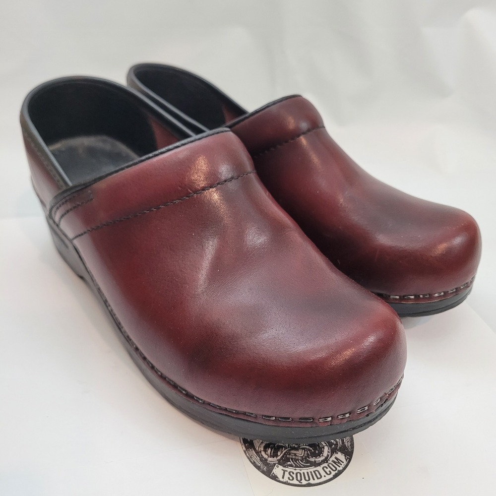 Dansko Professional Clogs Womens 6.5 EU 37 Burgundy Leather Comfort Work Shoes